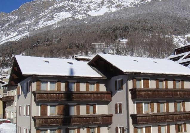 Aparthotel Casa Stefano E Lucia Bormio Exteriér fotografie